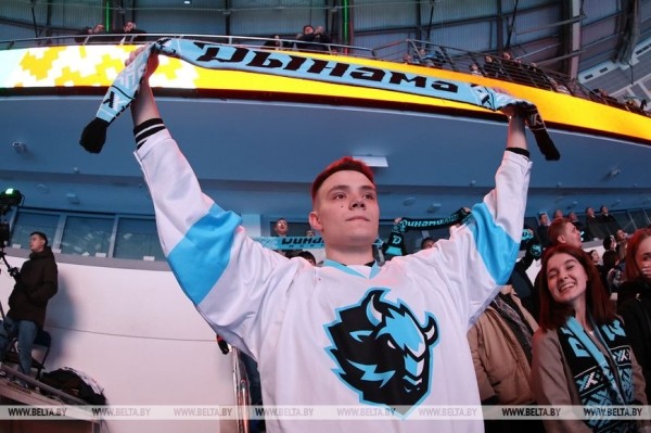 Хоккеисты минского "Динамо" нанесли поражение московскому "Спартаку"