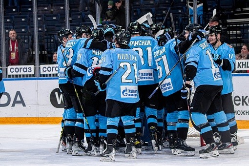 Хоккей. В топ-50 самых высокооплачиваемых хоккеистов КХЛ нет игроков минского "Динамо"
Хоккей. В топ-50 самых высокооплачиваемых хоккеистов КХЛ нет игроков минского "Динамо"