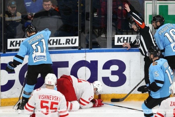 Хоккеисты минского "Динамо" нанесли поражение московскому "Спартаку"