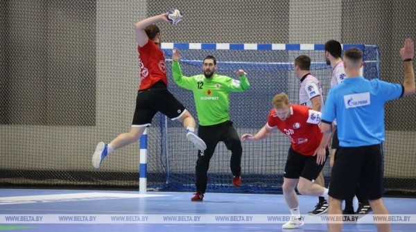 "Чеховские медведи" разгромили гандболистов "Машеки" в SEHA-лиге