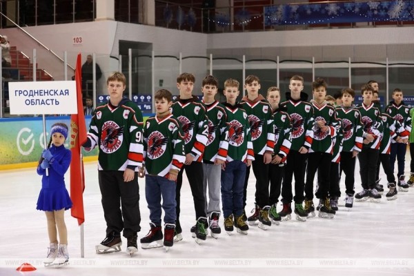 ФОТОФАКТ: В Минске открылись соревнования среди детей и подростков по хоккею "Золотая шайба"