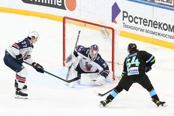 Хоккеисты минского "Динамо" проиграли "Торпедо" в КХЛ