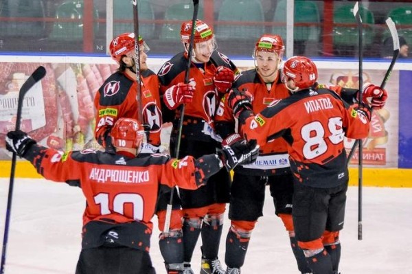 Хоккей.  Betera-Экстралига. "Неман" первым обеспечил себе место в плей-офф в сезоне-2022/23
 