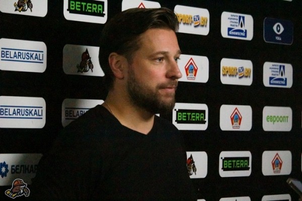 Хоккей.  Ярослав Чуприс: получили по шее и по голове немножко в январе
 