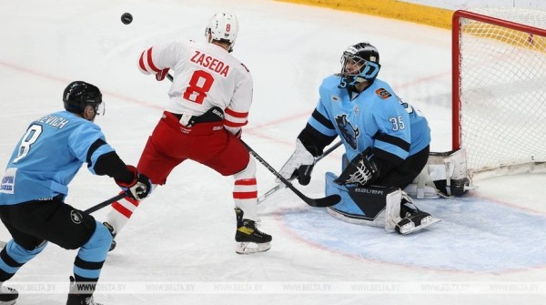Хоккеисты минского "Динамо" нанесли поражение московскому "Спартаку"