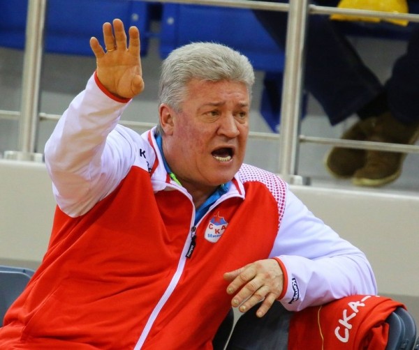 Гандбол.  Александр Каршакевич: выпили с Шевцовым полбутылки коньяка, вышли — и одолели ЦСКА "+10". Потом пару раз повторили
 