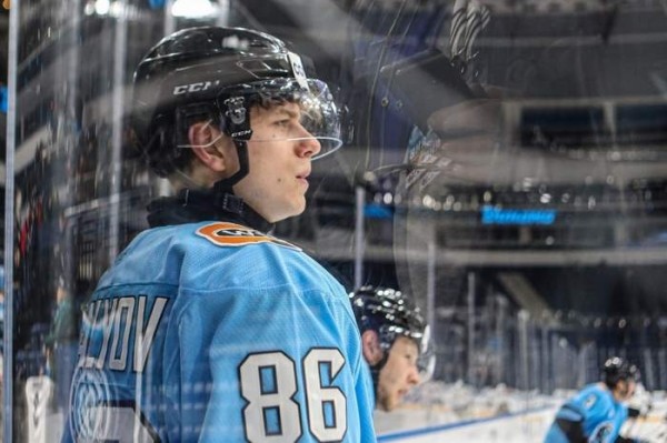 Хоккей.  Шесть хоккеистов вернулись в расположение "Динамо-Шинника"
 