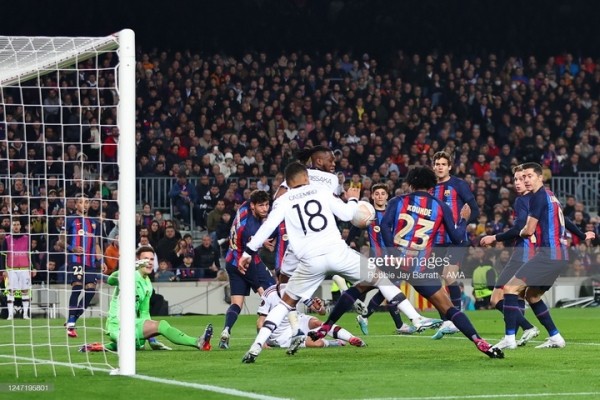 Футбол. Лига Европы. Первые матчи 1/16 финала. "Барселона" сыграла вничью с "МЮ", "Шахтер" обыграл "Ренн" и другие результаты
Футбол. Лига Европы. Первые матчи 1/16 финала. "Барселона" сыграла вничью с "МЮ", "Шахтер" обыграл "Ренн" и другие результаты