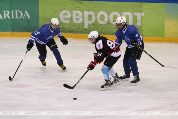 ФОТОФАКТ: В Минске открылись соревнования среди детей и подростков по хоккею "Золотая шайба"