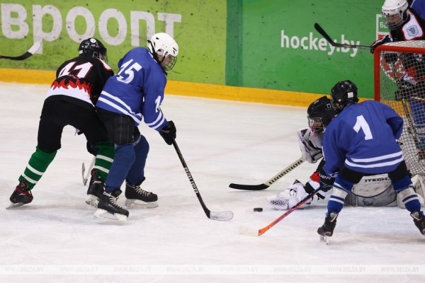 ФОТОФАКТ: В Минске открылись соревнования среди детей и подростков по хоккею "Золотая шайба"