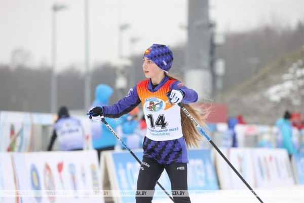 Антон Смольский на финале "Снежного снайпера": юным биатлонистам желаю чистой стрельбы и быстрого хода