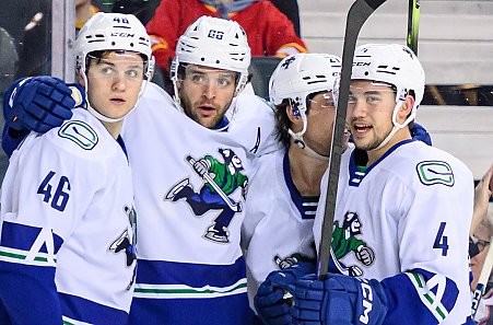 Хоккей.  Данила Климович и Владислав Колячонок отметились голевыми передачами в АХЛ
 