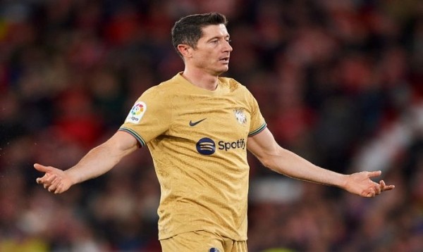 Футбол. Роберт Левандовски — только 12-й. Итоги голосования за лучшего игрока года по версии ФИФА
Футбол. Роберт Левандовски — только 12-й. Итоги голосования за лучшего игрока года по версии ФИФА