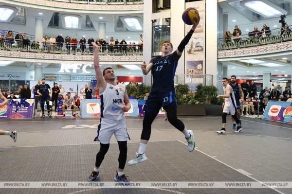 ФОТОФАКТ: Международный турнир Palova-Snowball по баскетболу 3х3 завершился в Минске ФОТОФАКТ: Международный турнир Palova-Snowball по баскетболу 3х3 завершился в Минске