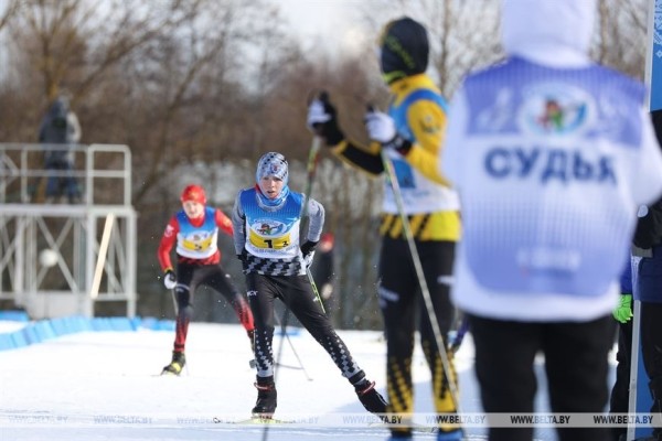 В "Раубичах" завершился финал республиканских соревнований по биатлону "Снежный снайпер"
