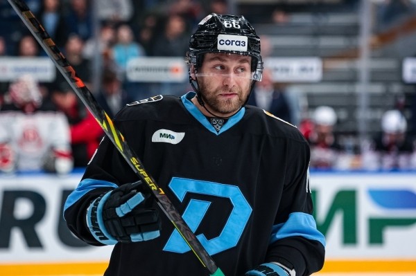 Хоккей.  КХЛ. Крэйг Вудкрофт отказался комментировать возвращение Павла Варфоломеева в Минск
 