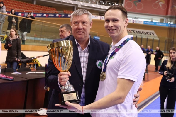 ФОТОФАКТ: ХК "Минск-1" одержал победу в заключительном туре чемпионата Беларуси