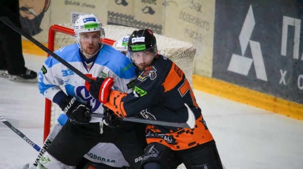 Хоккеисты "Динамо-Молодечно" и "Гомеля" сократили отставание в сериях первого раунда Кубка Президента