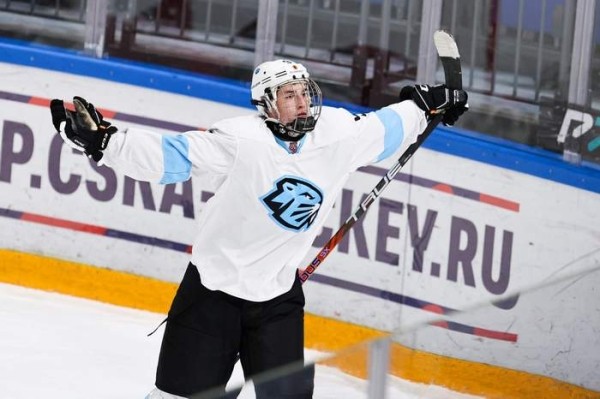 Хоккей. Даниил Липский — о матче со 194 минутами штрафами: боевая игра, много удалений. Эмоции нас подвели
Хоккей. Даниил Липский — о матче со 194 минутами штрафами: боевая игра, много удалений. Эмоции нас подвели