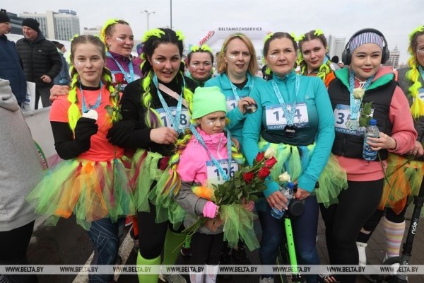ФОТОФАКТ: В Минске прошел женский забег Beauty run
