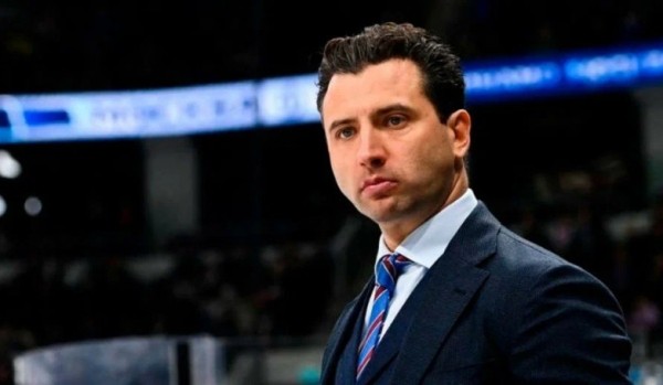 Хоккей. Роман Ротенберг: народ — за СКА! Даже в Минске видели многих людей в атрибутике клуба. Были и дети из местной ДЮСШ
Хоккей. Роман Ротенберг: народ — за СКА! Даже в Минске видели многих людей в атрибутике клуба. Были и дети из местной ДЮСШ