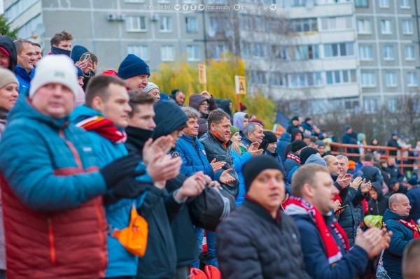 Футбол.  Кубок Беларуси. "Славия" праздновала победу над "Слуцком" в первом матче 1/4 финала
  