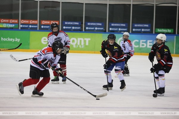 ФОТОФАКТ: Финал турнира "Золотая шайба" в младшей группе стартовал в Минске