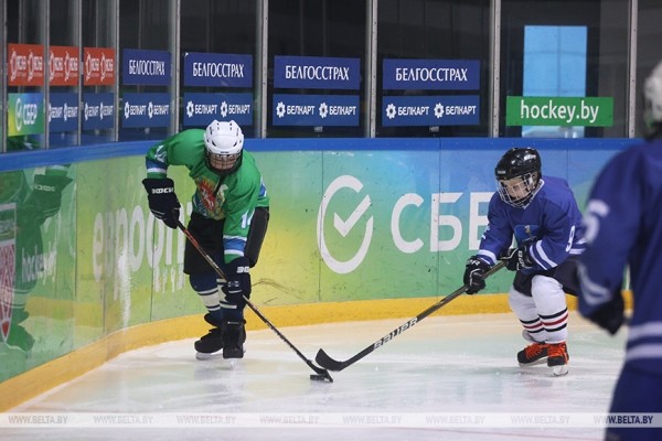 ФОТОФАКТ: Финал турнира "Золотая шайба" в младшей группе стартовал в Минске