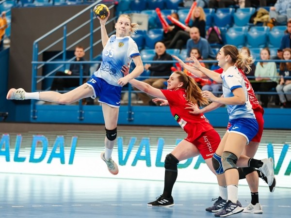 Гандбол.  Женская сборная Беларуси вновь уступила соперницам из России
 