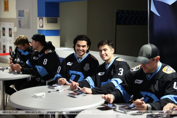 ФОТОФАКТ: Хоккейный клуб "Динамо-Минск" закрыл хоккейный сезон ФОТОФАКТ: Хоккейный клуб "Динамо-Минск" закрыл хоккейный сезон