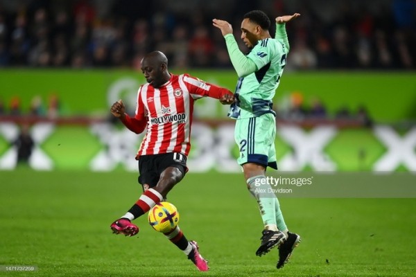 Футбол.  Чемпионат Англии. "Брентфорд" взял верх над "Фулхэмом"
 