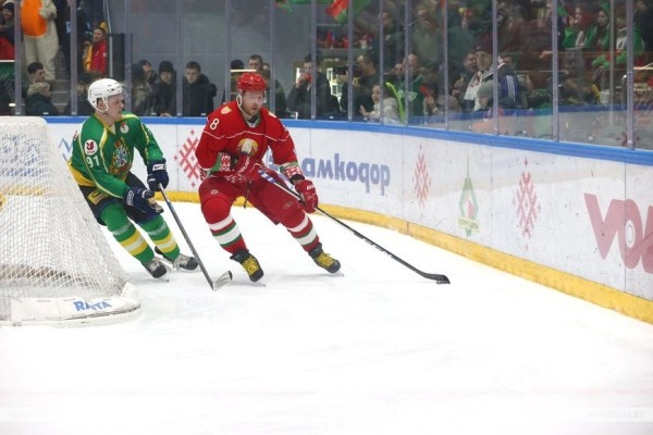 Хоккейная команда Президента вышла в финал любительского турнира Хоккейная команда Президента вышла в финал любительского турнира