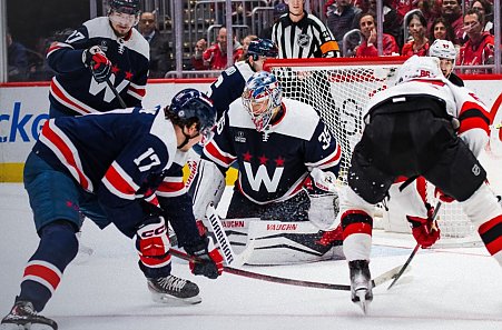 Хоккей. НХЛ. "Нью-Джерси" победил "Вашингтон" в серии буллитов: Шарангович и Протас в матче не сыграли
Хоккей. НХЛ. "Нью-Джерси" победил "Вашингтон" в серии буллитов: Шарангович и Протас в матче не сыграли