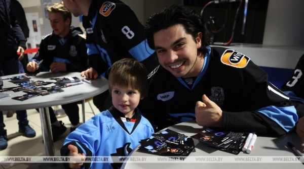 ФОТОФАКТ: Хоккейный клуб "Динамо-Минск" закрыл хоккейный сезон ФОТОФАКТ: Хоккейный клуб "Динамо-Минск" закрыл хоккейный сезон