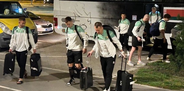 Футбол.  Сборная Беларуси прибыла в Нови-Сад и заселилась в отель "Sheraton"
 