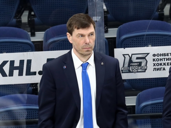 Хоккей. "Один из системы". Алексей Кудашов рассказал о белорусских игроках московского "Динамо"
Хоккей. "Один из системы". Алексей Кудашов рассказал о белорусских игроках московского "Динамо"