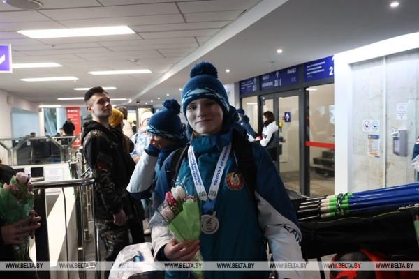 ФОТОФАКТ: Белорусские спортсмены вернулись домой после участия во II зимних Международных играх "Дети Азии"