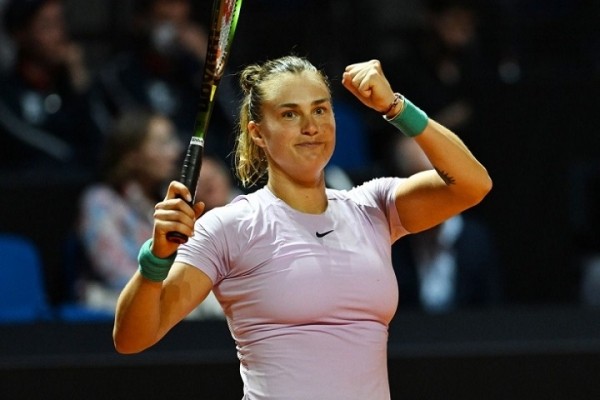 Теннис. Арина Соболенко в упорном матче прошла чешку Барбору Крейчикову и вышла в четвертьфинал турнира в Индиан-Уэллсе
Теннис. Арина Соболенко в упорном матче прошла чешку Барбору Крейчикову и вышла в четвертьфинал турнира в Индиан-Уэллсе