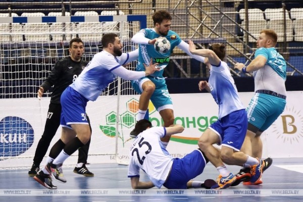 ФОТОФАКТ: Сборные Беларуси и России по гандболу сыграли вничью во втором товарищеском матче ФОТОФАКТ: Сборные Беларуси и России по гандболу сыграли вничью во втором товарищеском матче