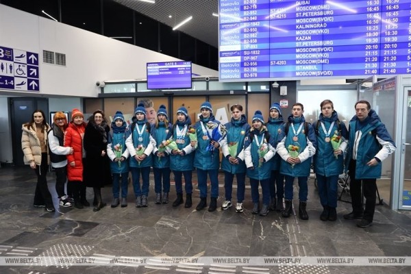 ФОТОФАКТ: Белорусские спортсмены вернулись домой после участия во II зимних Международных играх "Дети Азии"