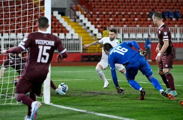 Футбол.  Cергей Лисичкин о поражении сборной 0:5: футболисты в очередной раз предали болельщиков
 