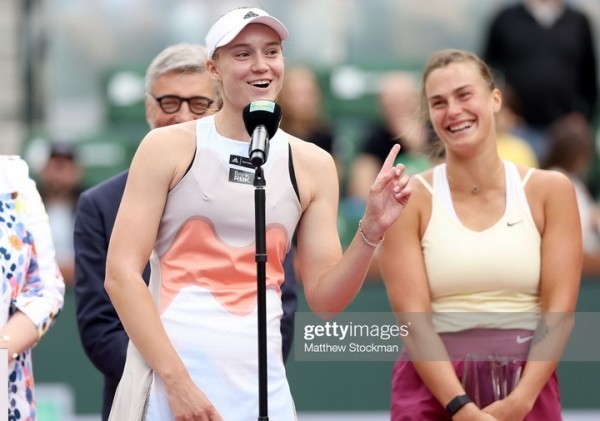 Теннис.  Елена Рыбакина: пока еще рано говорить, что мы со Швентек и Соболенко отрываемся по игре от остальных соперниц
 