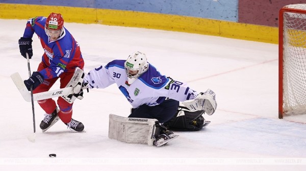 ФОТОФАКТ: Хоккеисты "Юности" одержали победу во втором матче серии плей-офф ФОТОФАКТ: Хоккеисты "Юности" одержали победу во втором матче серии плей-офф