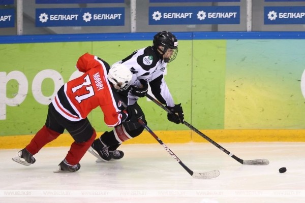 Юные хоккеисты минского "Локомотива" выиграли "Золотую шайбу"