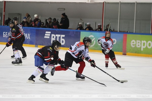 ФОТОФАКТ: Финал турнира "Золотая шайба" в младшей группе стартовал в Минске
