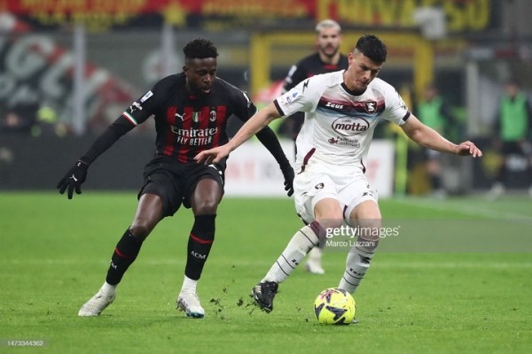 Футбол.  Чемпионат Италии. "Милан" сыграл вничью с "Салернитаной"
 