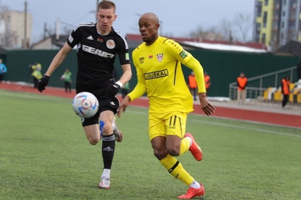 Футбол.  "Шахтер" не смог выйти в полуфинал Кубка Беларуси, в серии пенальти уступив "Торпедо"-БелАЗу
  