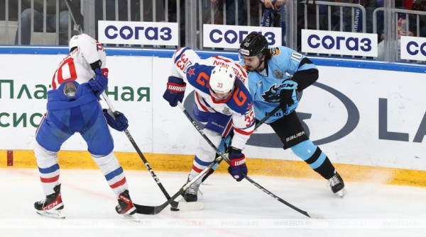 Минские динамовцы сравняли счет в серии первого раунда плей-офф КХЛ против СКА