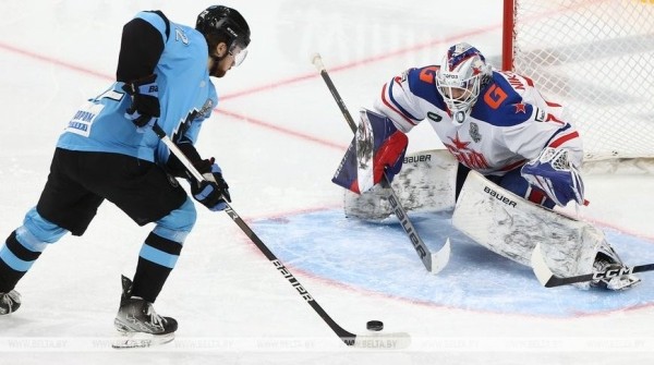 Минские динамовцы проиграли СКА в третьем матче первого раунда плей-офф КХЛ