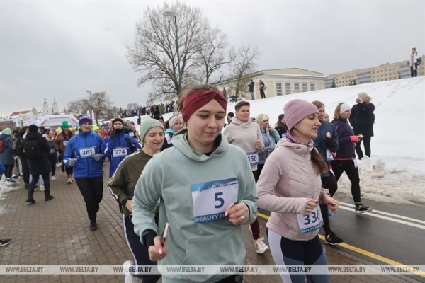 ФОТОФАКТ: В Минске прошел женский забег Beauty run